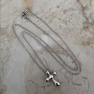 Tiffany & Co. Elsa Peretti Teardrop Cross Pendant Necklace 925 Sterling Silver